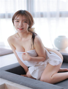 美女裸装-三上悠亚作品